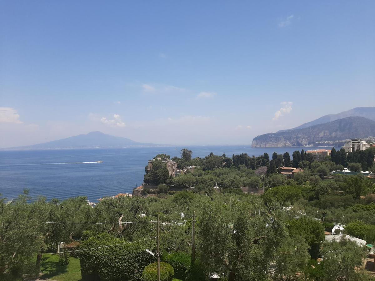 Sorrento Tower Apartment Екстериор снимка