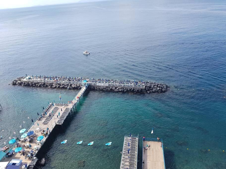 Sorrento Tower Apartment Екстериор снимка