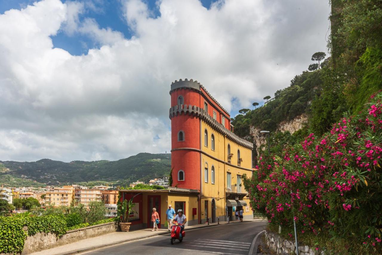 Sorrento Tower Apartment Екстериор снимка
